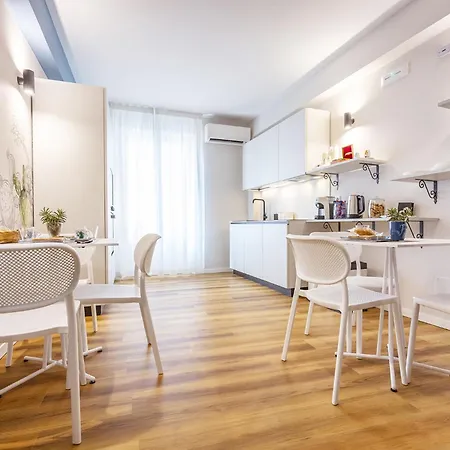 Kucuncy Luxury - Centro Storico Di - 2 Camere, 2 Bagni Prázdninový dům Lipari (Isola Lipari)
