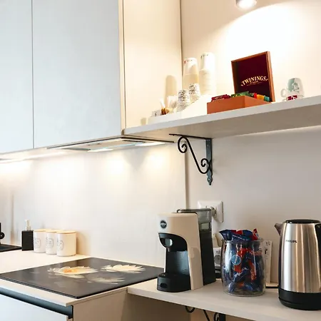 Kucuncy Luxury - Centro Storico Di - 2 Camere, 2 Bagni ليباري