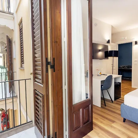 Kucuncy Luxury - Centro Storico Di - 2 Camere, 2 Bagni