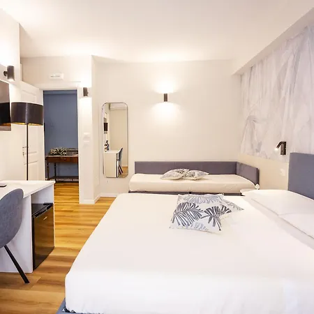 Kucuncy Luxury - Centro Storico Di - 2 Camere, 2 Bagni Σπίτι διακοπών *