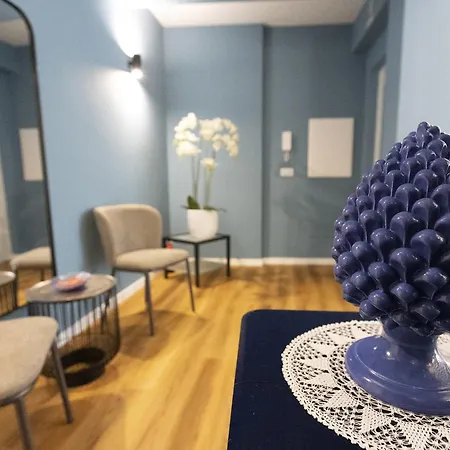 Kucuncy Luxury - Centro Storico Di - 2 Camere, 2 Bagni ليباري