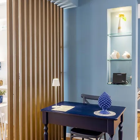 Kucuncy Luxury - Centro Storico Di - 2 Camere, 2 Bagni Città di Lipari