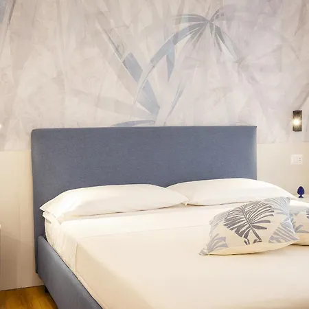 Kucuncy Luxury - Centro Storico Di - 2 Camere, 2 Bagni