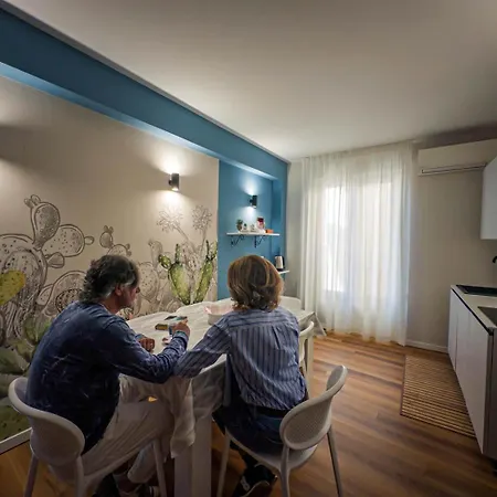 Kucuncy Luxury - Centro Storico Di - 2 Camere, 2 Bagni * Lipari (Isola Lipari)