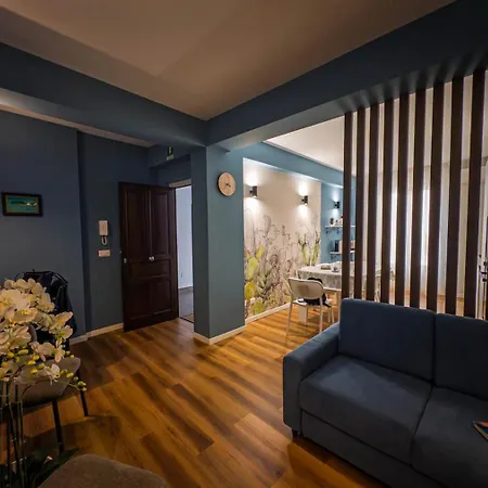 Prázdninový dům Kucuncy Luxury - Centro Storico Di - 2 Camere, 2 Bagni *