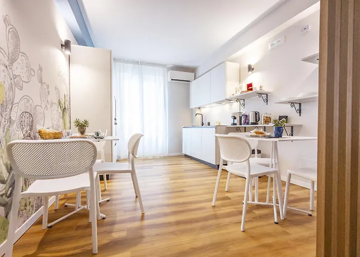 Kucuncy Luxury - Centro Storico Di - 2 Camere, 2 Bagni Casa vacanze Città di Lipari