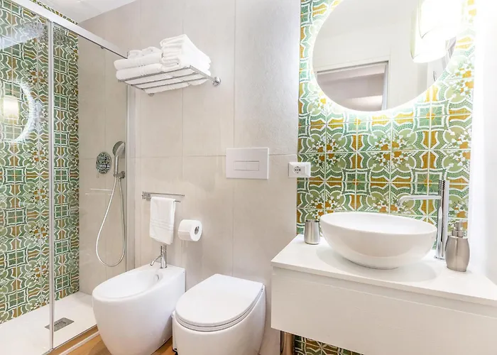 Kucuncy Luxury - Centro Storico Di - 2 Camere, 2 Bagni * Lipari (Isola Lipari)