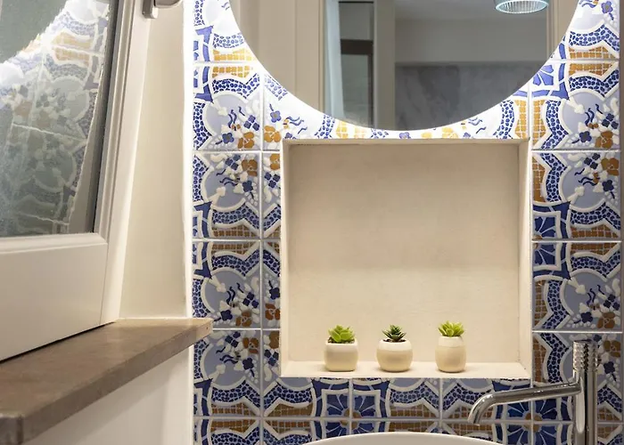 Kucuncy Luxury - Centro Storico Di - 2 Camere, 2 Bagni Città di Lipari