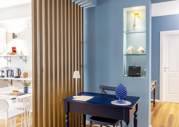 Kucuncy Luxury - Centro Storico Di - 2 Camere, 2 Bagni Città di Lipari