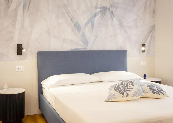 Kucuncy Luxury - Centro Storico Di - 2 Camere, 2 Bagni