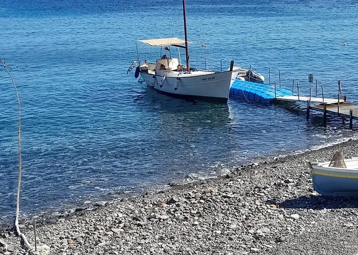 Kucuncy Luxury - Centro Storico Di - 2 Camere, 2 Bagni Città di Lipari